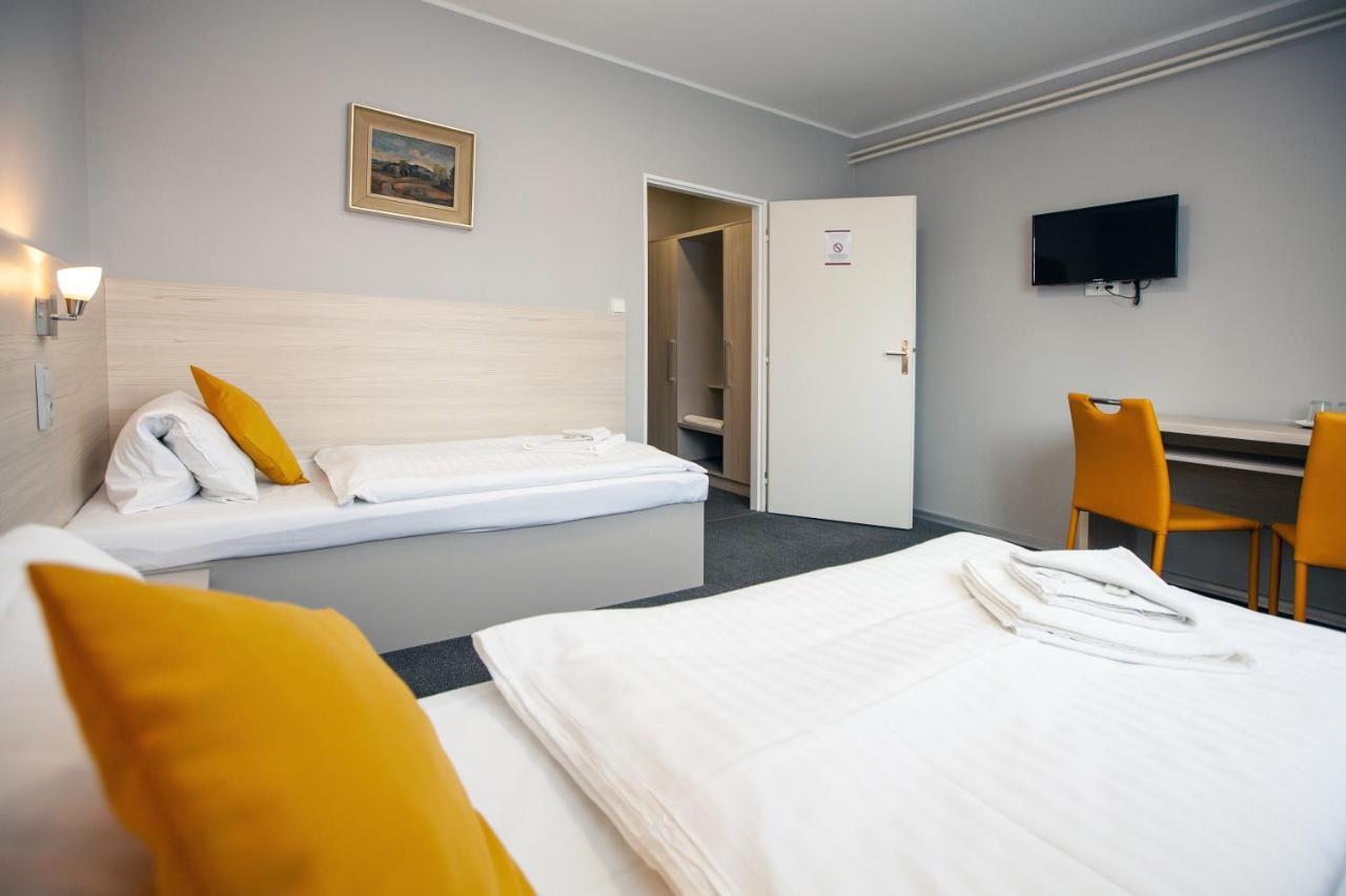 Hotel Stella Plzen Exterior photo